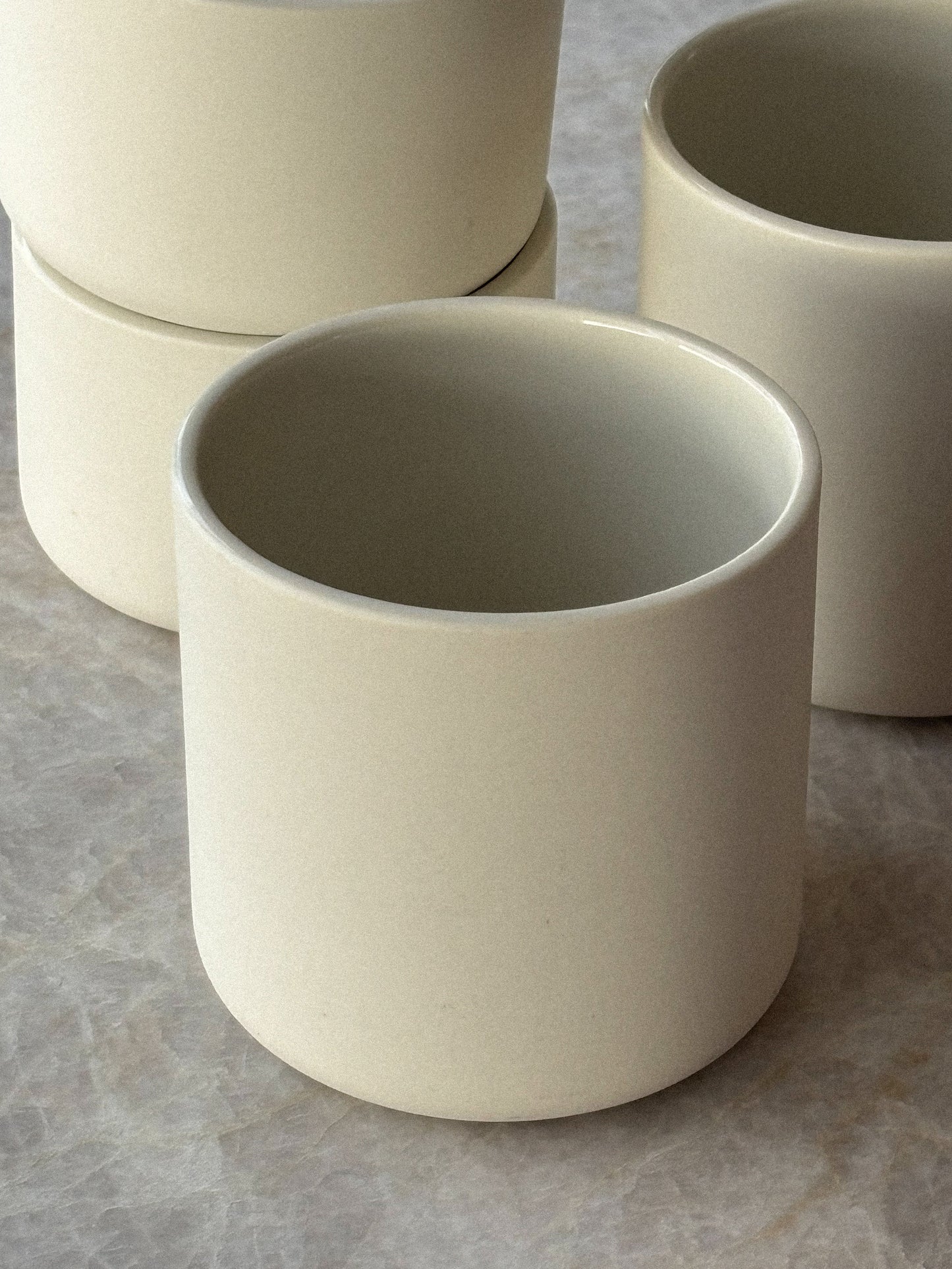 ESSENTIALS CUP LARGE - LINEN