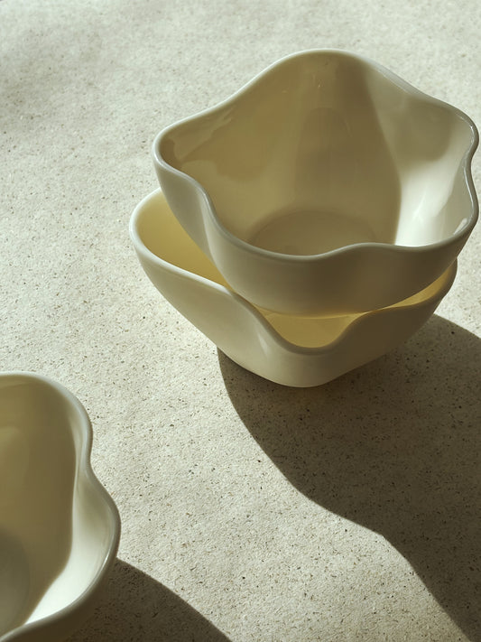 '150' AMUSE BOWL - MILK