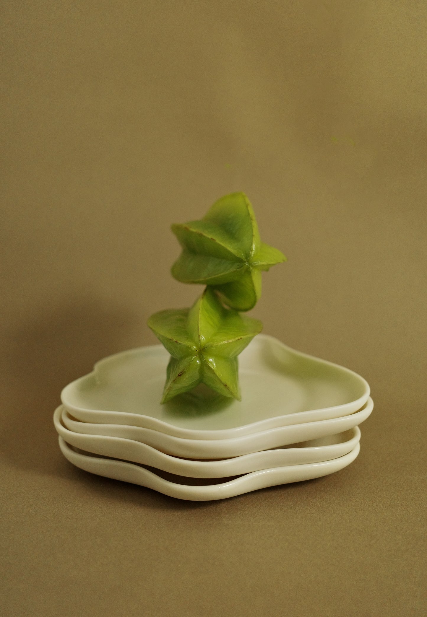 '150' PASTRY PLATE - MILK