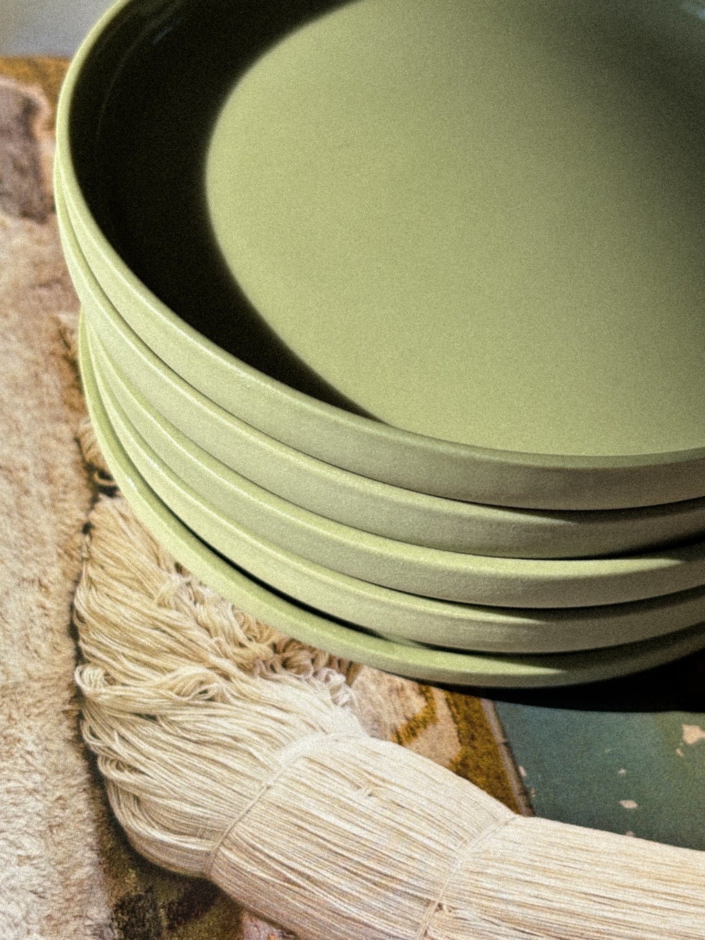 Essentials Plate Small - Pistachio